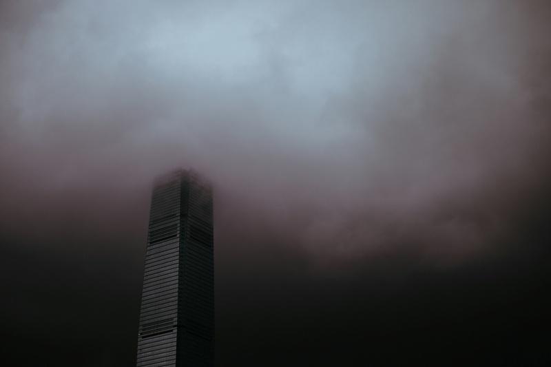暗夜前行,鍥而不捨
